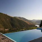 Alojamento de Acomodação e Pequeno-almoço Casa Da Piscina, Quinta Do Espinho, Douro Valley 4*