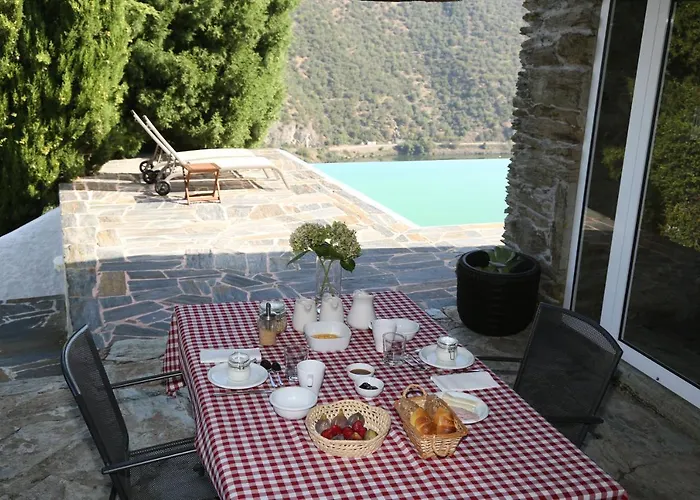 Casa Da Piscina, Quinta Do Espinho, Douro Valley Bed & Breakfast 4*